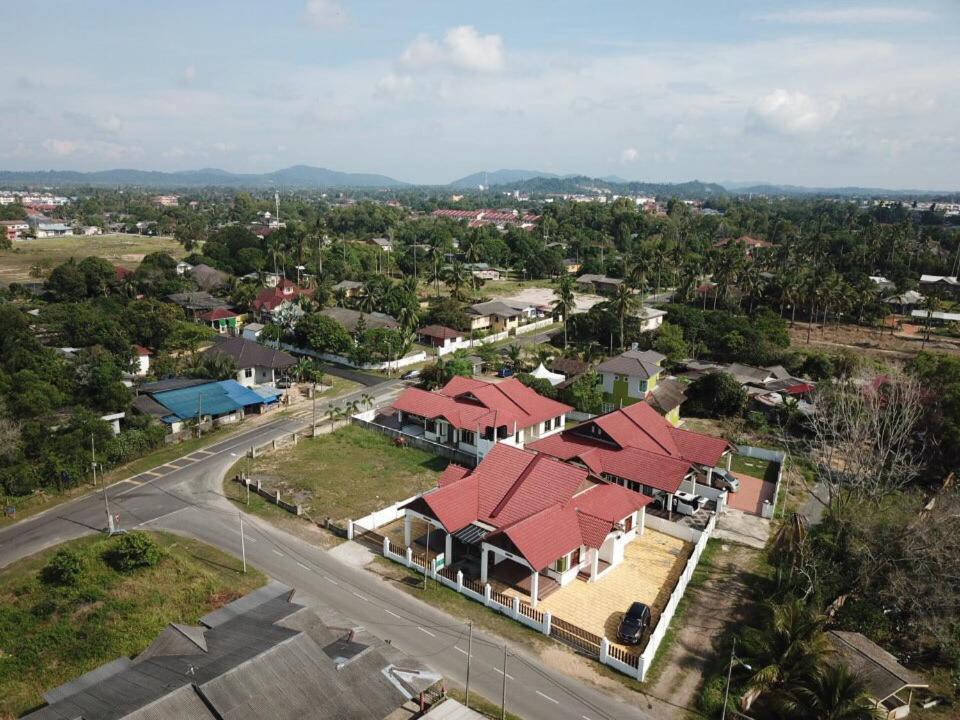 Wan's Beach Guest House Dungun Exterior foto
